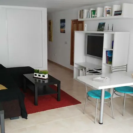 La Barquita By The Beach Apartament *